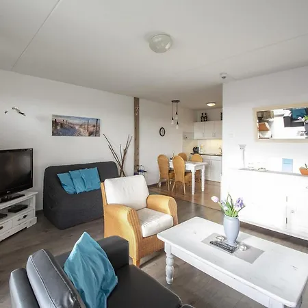 An That Is Attractively Furnished