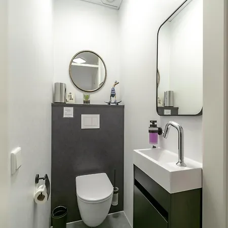 An That Is Attractively Furnished * جوليانادورب