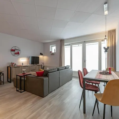 An That Is Attractively Furnished Apartment *