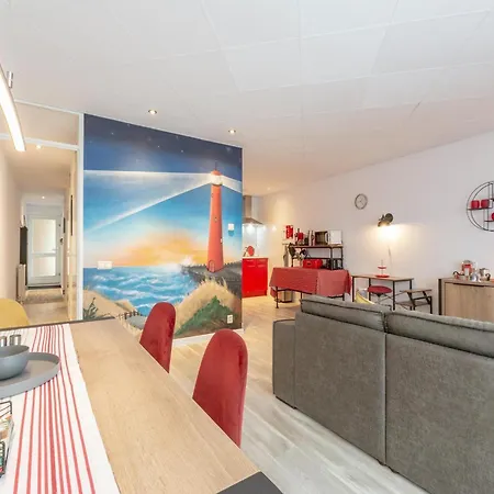 An That Is Attractively Furnished Apartment *