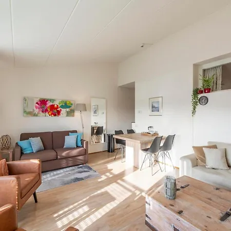 An That Is Attractively Furnished Julianadorp