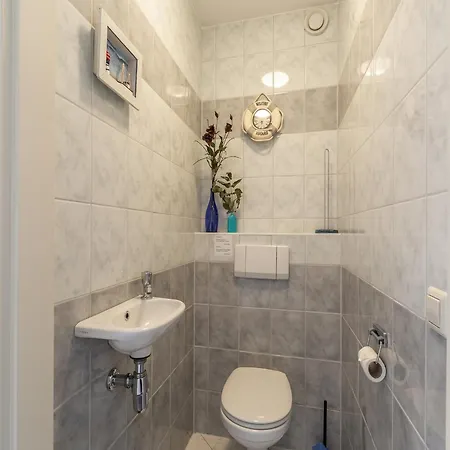 An That Is Attractively Furnished