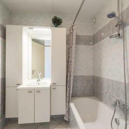 An That Is Attractively Furnished Julianadorp