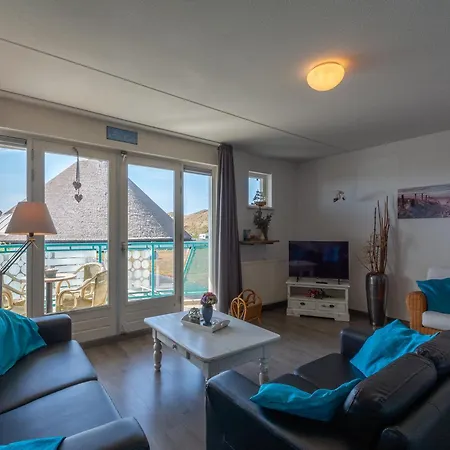 An That Is Attractively Furnished شقة *