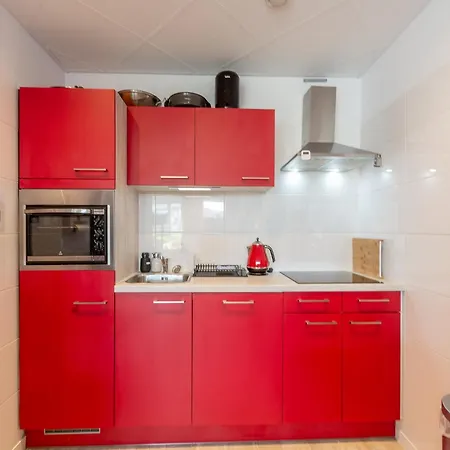 Strandslag 103 Ground Floor *