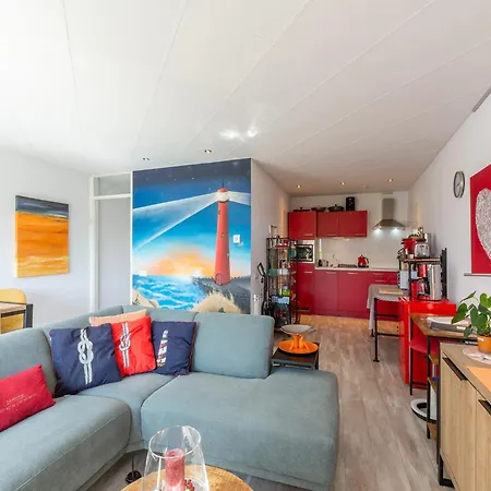 Strandslag 103 Ground Floor *